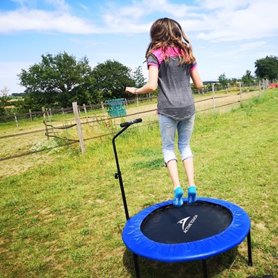 exercice de tonicité avec un trampoline